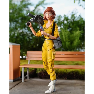 Ultimate April O'Neil TMNT Figurine - NECA Collectible