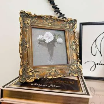 Stylish CISOO Vintage 4x4 Picture Frame for Home Decor