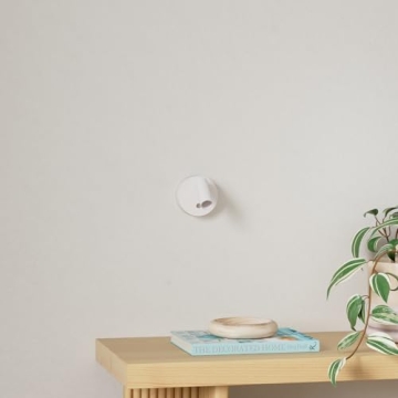 URTOM Wireless LED Spotlight with Remote Control - Versatile Indoor Lighting