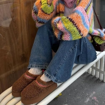 NATRAKI Women’s Cozy Sheepskin Platform Slippers