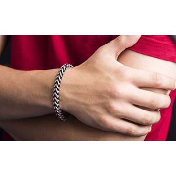 Steve Madden 7.5 inch Oxidized Stainless Steel Twisted Curb Chain Bracelet for Men (White)