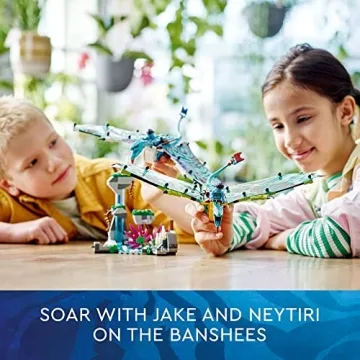 LEGO Avatar Banshees Set with Jake and Neytiri Figures