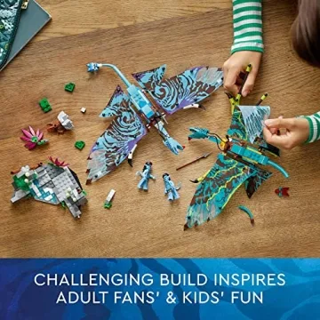 LEGO Avatar Banshees Set with Jake and Neytiri Figures