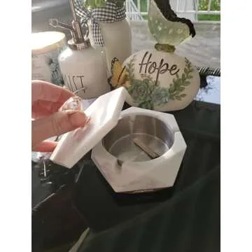 Ashtray with Lid, Decorative Ashtray for Cigarette Smokers with Removable Liner, Easy to Clean, Covered Ash Trays, Home Ashtrays for Smokers Indoor/Outdoor Use