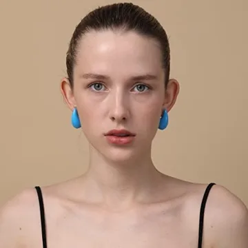 Apsvo Chunky Gold Hoop Earrings - Lightweight & Fashionable