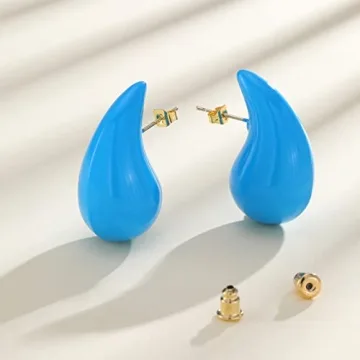 Apsvo Chunky Gold Hoop Earrings - Lightweight & Fashionable