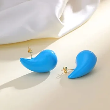 Apsvo Chunky Gold Hoop Earrings - Lightweight & Fashionable