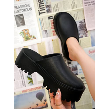 KK PAIR OF KINGS Black Platform Sandals - Stylish Comfort