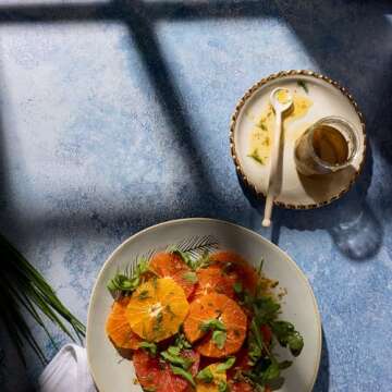 V-FLAT WORLD Shadow Board for Food & Product Photography, Photo Backdrop, Mimic Natural Light Effects, Reusable Board Backdrop for Photoshoot, Content Creation, Shadow Simulator, Arched Window