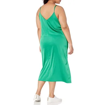 Ana Silky V-Neck Midi Slip Dress in Emerald