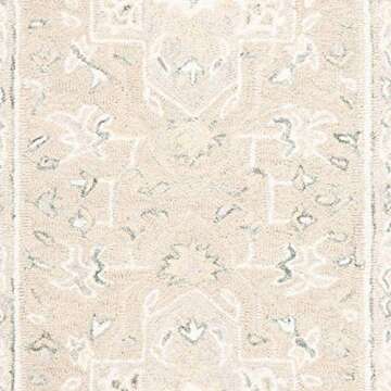 SAFAVIEH Micro-Loop Collection Runner Rug - 2'3" x 7', Light Grey & Ivory, Handmade Medallion Wool, Ideal for High Traffic Areas in Living Room, Bedroom (MLP505F)