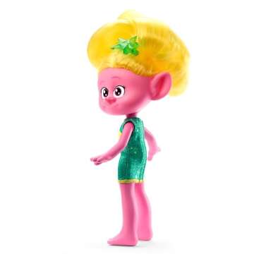 Mattel DreamWorks Trolls Band Together Trendsettin’ Fashion Dolls, Viva with Vibrant Hair & Accessory, Toys Inspired by the Movie