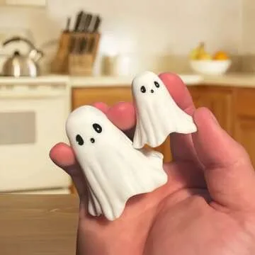 ZUZIF Halloween Ghost Figurine - Spooky Resin Ghost Statue, Cute Finger Ghost Ornaments, Perfect for Indoor & Porch Halloween Decor (B)