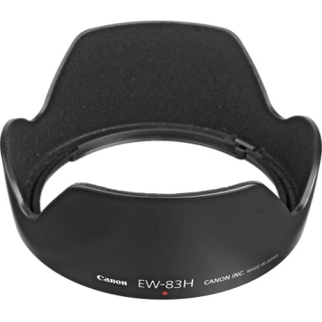 Canon EF 24-105mm f/4L IS USM Lens - Versatile Optics