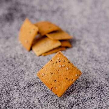 HU KITCHEN Sea Salt Crackers, 4.25 OZ