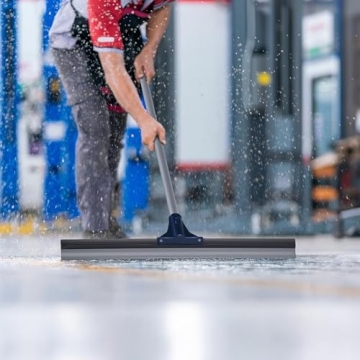 DSV Floor Squeegee for Efficient Cleaning at Home and Work