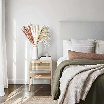 Dried Pampas Grass, 60 Pcs Natural Pampas Grass with 3 Colors Fluffy Swinging DIY Boho Plant 17" Small Flower Bouquet Decorative Flora Arrangement Home Decor for Living Room Balcony Wedding Party