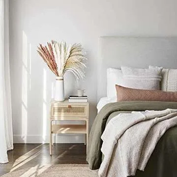 Dried Pampas Grass, 60 Pcs Natural Pampas Grass with 3 Colors Fluffy Swinging DIY Boho Plant 17" Small Flower Bouquet Decorative Flora Arrangement Home Decor for Living Room Balcony Wedding Party