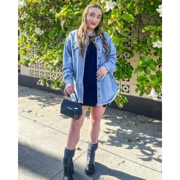 Vetinee Tops for Women Oversized Boyfriend Wave Blue Front Button Up Frayed Raw Hem Long Sleeve Pockets Denim Jean Jacket Shacket Medium Size 8/10