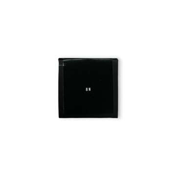 MAKEUP BY MARIO SurrealSkin™ Liquid Foundation 8N