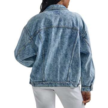 Wrangler Women's Relaxed Fit Girlfriend Denim Jacket, Moonchild, XX-Large