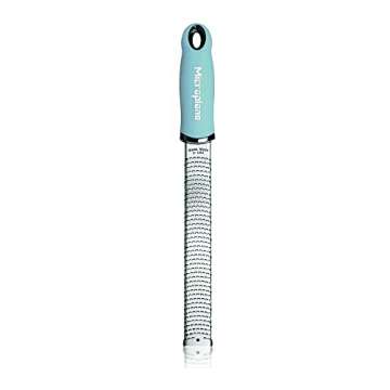 Microplane Premium Classic Citrus Zester and Parmesan Cheese Grater (Purist Blue)