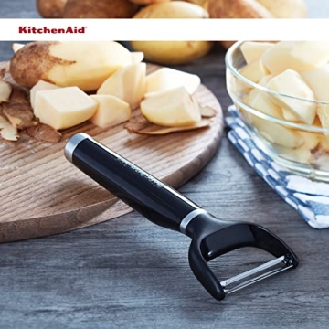 KitchenAid Classic Y Peeler in Black, Ergonomic Design