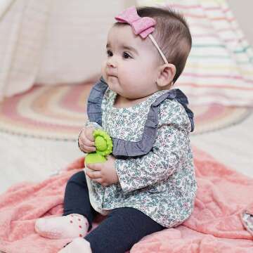 Dimpl Wobbl Green Teether by Fat Brain Toys