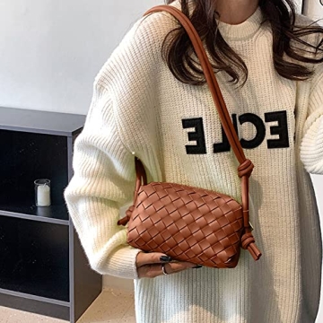 Stylish Small Crossbody Bag for Women, Versatile & Chic