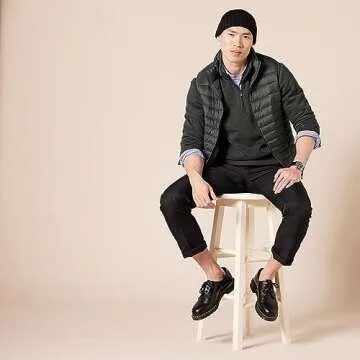 Amazon Essentials Men's Lightweight Water-Resistant Packable Puffer Vest