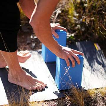 Hugger Mugger 4 in. Foam Yoga Block (Blue)