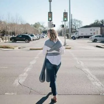 mushie Baby Wrap Carrier | 100% Organic Cotton | Infant Sling for Newborn and Babies 8-35 lbs (Tradewinds)