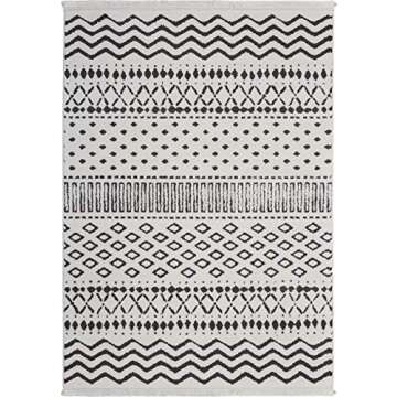 Amazon Brand – Rivet Contemporary Geometric Area Rug, 5' 11" x 3' 11", Ivory, Black