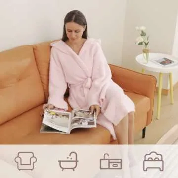 bearberry Hooded Robe Cozy In The Wild Robe Lightweight Soft Plush Bathrobe with Pockets for Women (Pink)