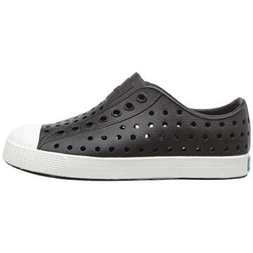 Native Shoes, Jefferson Child, Kids Lightweight Sneaker, Jiffy Black/Shell White, 5 M US Toddler