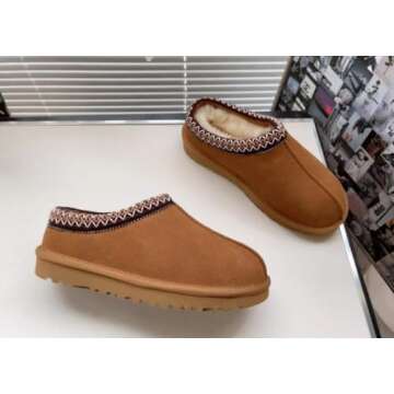 Stylish Women's Tasman Slippers - Comfort Meets Durability