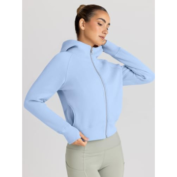 Trendy Queen Women's Cropped Fleece Hoodie Winter Fashion