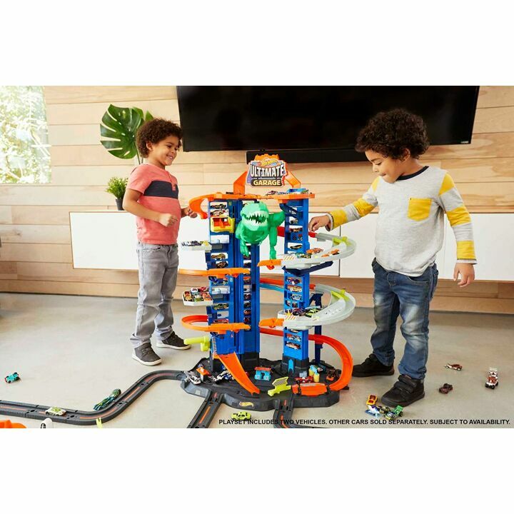 Hot Wheels Ultimate Garage Track Set with T-Rex