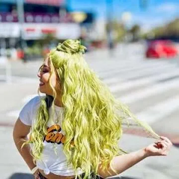 SAPPHIREWIGS Green Synthetic Lace Front Wig Grass Green Long Wavy Wigs for Women Heat Resistant Fiber Hair Half Hand Tied Wig Cosplay Daily Use Wig 26 Inch