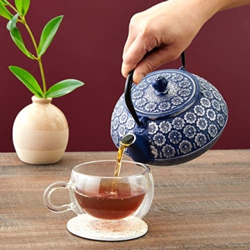Elegant Japanese Cast Iron Teapot with Infuser, 34oz