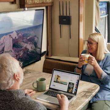 TravlFi JourneyXTR LTE RV WiFi Router | Secure Internet for RVs