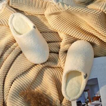 RDHOSUPY Fuzzy Cozy House Slippers for Woman,Comfy Warm Winter Fall Indoor ladies Slippers,Slip On Washable Trendy for Women Indoor and Outdoor