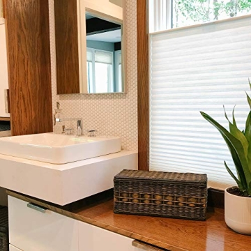 Elegant Lidded Wicker Box for Stylish Storage Solutions