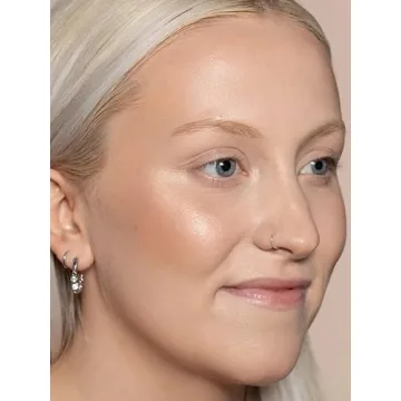 ILIA DayLite Highlighting Powder - Radiant Clean Beauty