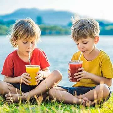 Yinkin 8 Pcs Reusable Glass Straws Shatter Resistant Straws with Design Colorful Cute 8'' Bend Drinking Glass Suction Tubes for Cocktail Coffee Juice Beverage with 2 Cleaning Brushes (Turtle)