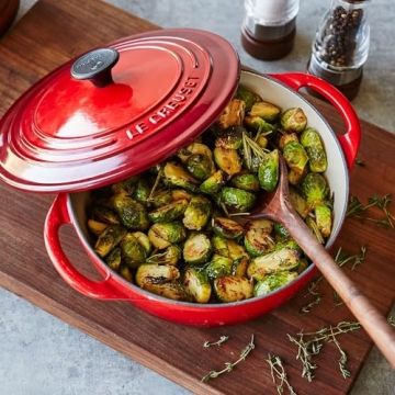 Le Creuset Shallow Dutch Oven 2.75 Quart in Cherry Red