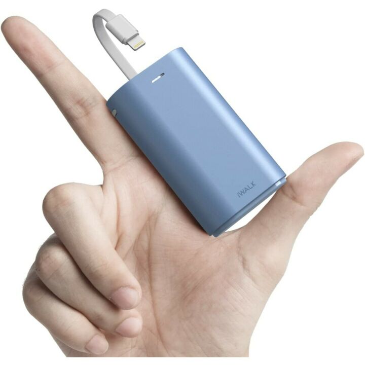 iWALK Portable Charger 9000mAh with Built-in Cable