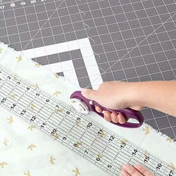 Fiskars 24" x 36" Folding Cutting Mat for Travel and Storage - Fabric and Sewing Craft Projects - Self-Healing Mat - Gray