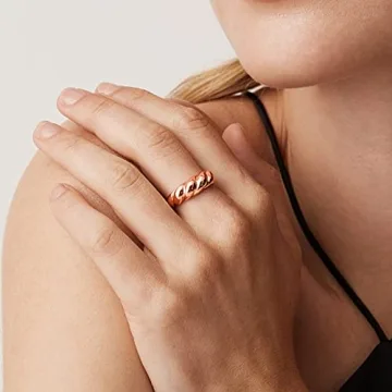 PAVOI 14K Croissant Ring | Stylish & Eco-Friendly Jewelry Experience