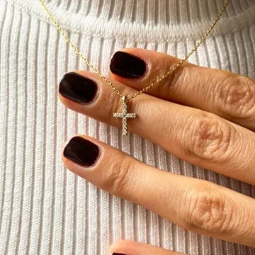 Moodear Dainty Cross Necklace for Everyday Elegance